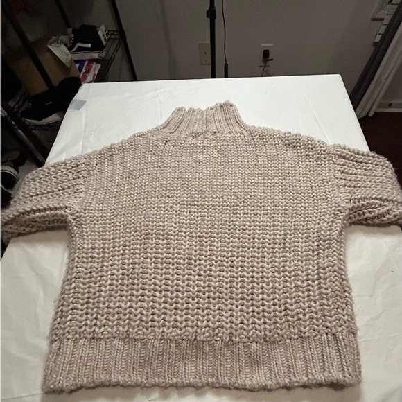 Universal Thread chunky oatmeal knit sweater with mock turtleneck, size XS‎ - Picture 6 of 7